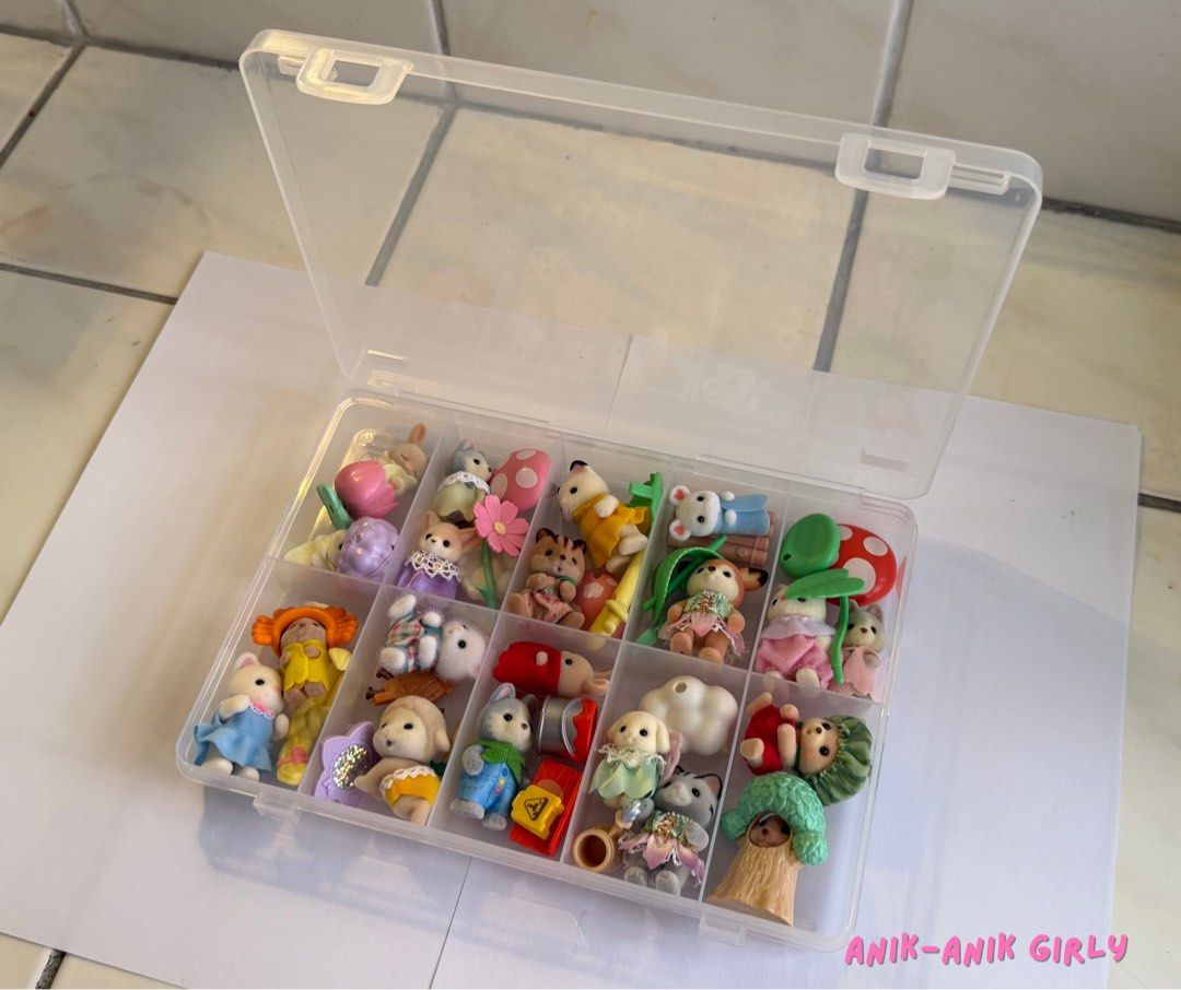Clear Storage Case for Sylvanian Families Figures | Miniature Toy Organizer Box (Category: Storage Boxes & Baskets) located in Quezon City. Submitted by anikanikgirly (Listing ID 1431239070, Image 3). Description: SELLING BRAND NEW STORAGE CASE ONLY 🌟 Features: 10 separate compartments for easy organization Clear plastic design for quick visibility Lightweight yet durable storage case Secure snap closure to keep items in place Compact and travel