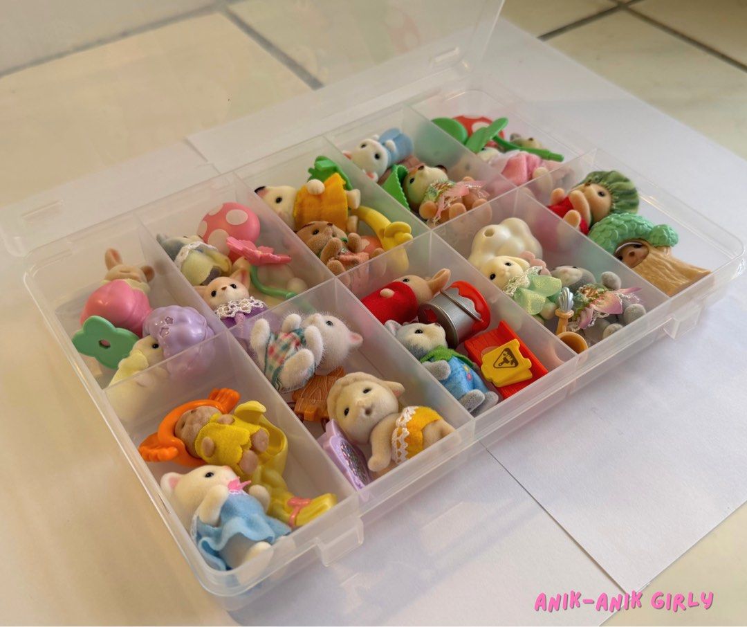 Clear Storage Case for Sylvanian Families Figures | Miniature Toy Organizer Box (Category: Storage Boxes & Baskets) located in Quezon City. Submitted by anikanikgirly (Listing ID 1431239070, Image 2). Description: SELLING BRAND NEW STORAGE CASE ONLY 🌟 Features: 10 separate compartments for easy organization Clear plastic design for quick visibility Lightweight yet durable storage case Secure snap closure to keep items in place Compact and travel