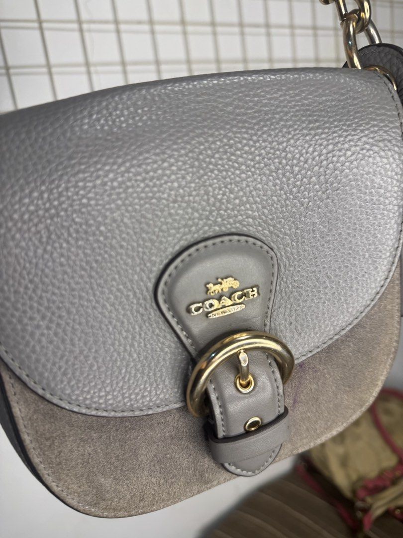 Coach Kleo (Category: Luxury Bags & Wallets) located in Butuan. Submitted by xyliesbagshoppe (Listing ID 1431311233, Image 2). Description: small in good condition just kili bag, long strap is missing.