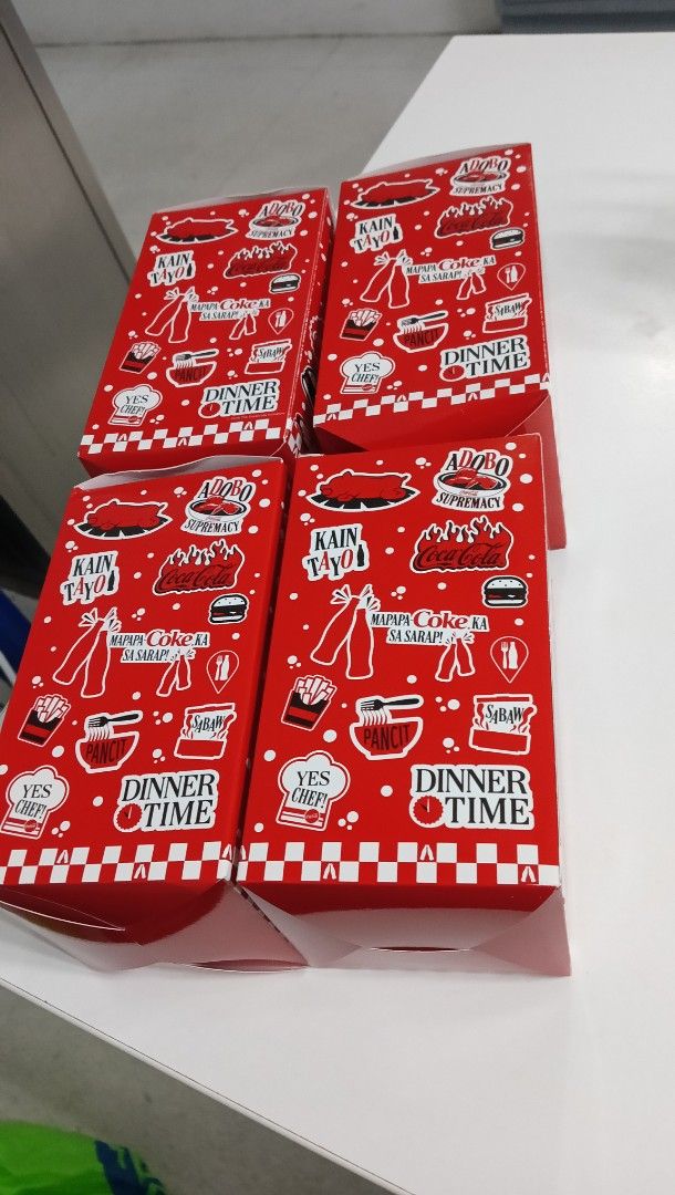 Coca Cola Plastic Glass (Category: Water Bottles & Tumblers) located in Quezon City. Submitted by delacruzjp546 (Listing ID 1431216086, Image 2). Description: 400 pesos for 4 sets.