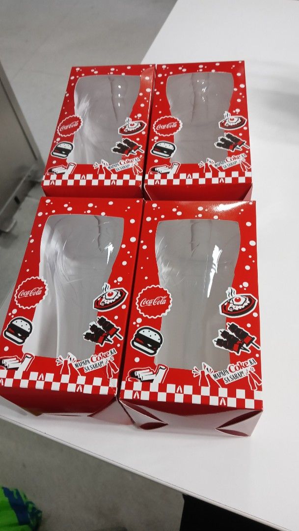 Coca Cola Plastic Glass (Category: Water Bottles & Tumblers) located in Quezon City. Submitted by delacruzjp546 (Listing ID 1431216086, Image 1). Description: 400 pesos for 4 sets.