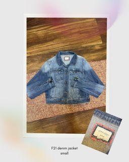 (Category: ) located in . Submitted by a.de.clutter (Listing ID 1431273490, Image 1). Description: .