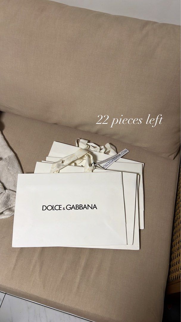 Dolce & Gabbana Shopping Bags (Category: Luxury Bags & Wallets) located in Manila. Submitted by monicagellerbing__ (Listing ID 1431310885, Image 1). Description: .