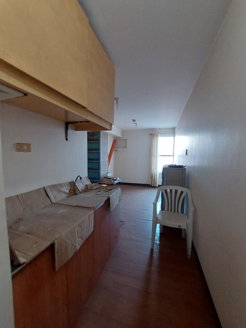 For sale in hampton gardens studio 1.7M (Category: Apartments & Condos) located in Pasig City. Submitted by jovelyn.daniel (Listing ID 1431302208, Image 1). Description: #FORSALE #hamptongardens located at 100 C raymundo maybunga pasig NO PETS ALLOWED Studio unit 19.5sqm 1.7M including CGT Walking distance to #arcovia #landers #reedleySchool #hypermarket #tricityhospital Nearby #Bridgetown #SanMiguelfoodsUGONG #ConvergeICTSolutions #Ortigas #East
