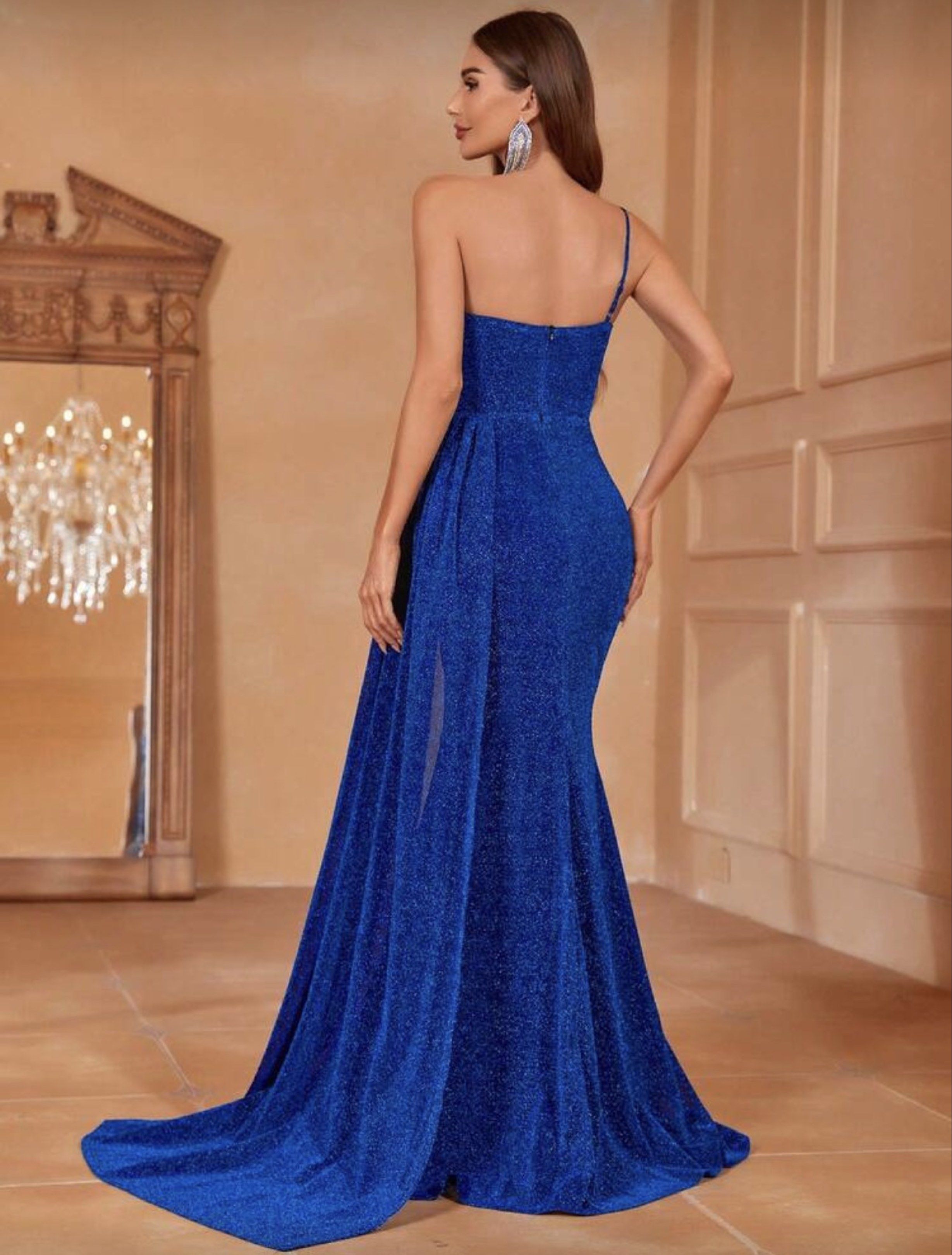 Formal Dress Long Dress (Category: Evening dresses & gowns) located in Manila. Submitted by declutter.sale.ph (Listing ID 1431275948, Image 2). Description: Actual picture posted when worn. BELT NOT INCLUDED Bought it at ₱1500 Selling it at ₱800 Size: S-M Used once. RFS: mataba na ko! Hindi na kasya sakin! 😭 📌 𝐏𝐚𝐲𝐦𝐞𝐧𝐭 𝐅𝐢𝐫𝐬𝐭 📌 Negotiable sa sure buyer 📌 Delivery shouldered by the buyer 📌 Note: Picture color may vary due to lightin