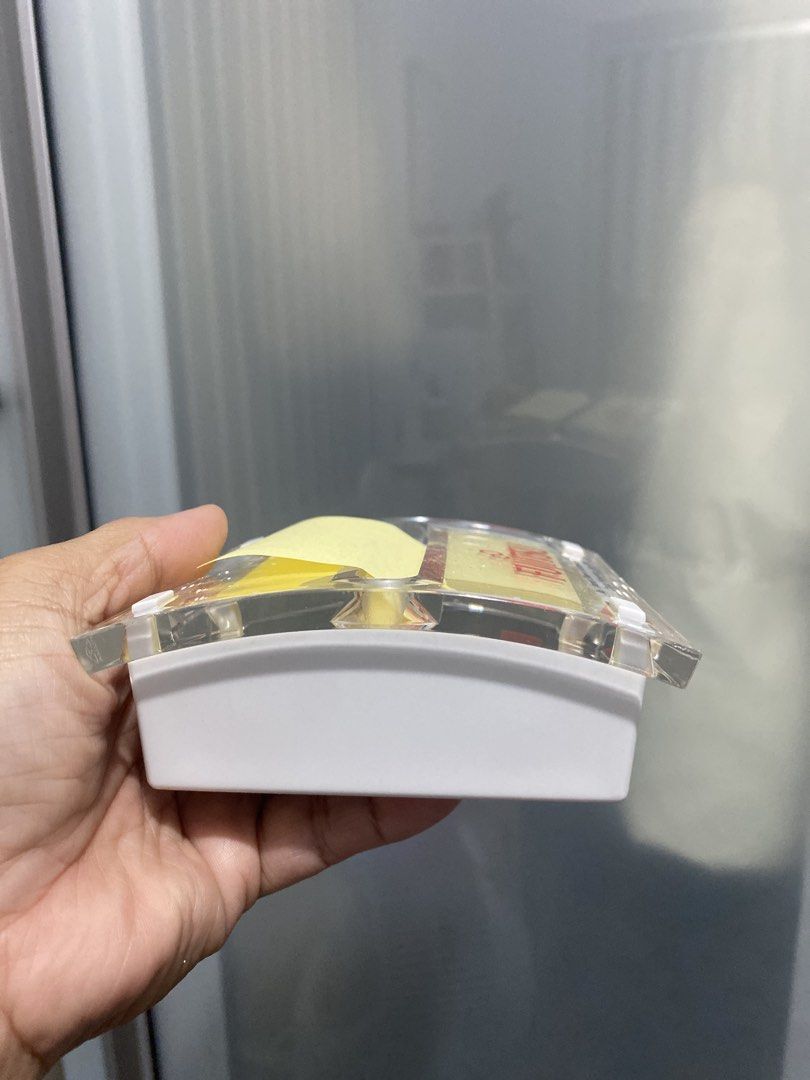 Post-It Pop-Up Notes Dispenser for 3 x 3 Inch Notes accordion type (Category: Stationery & School Supplies) located in Marikina City. Submitted by lay_away_ok (Listing ID 1431316987, Image 3). Description: .