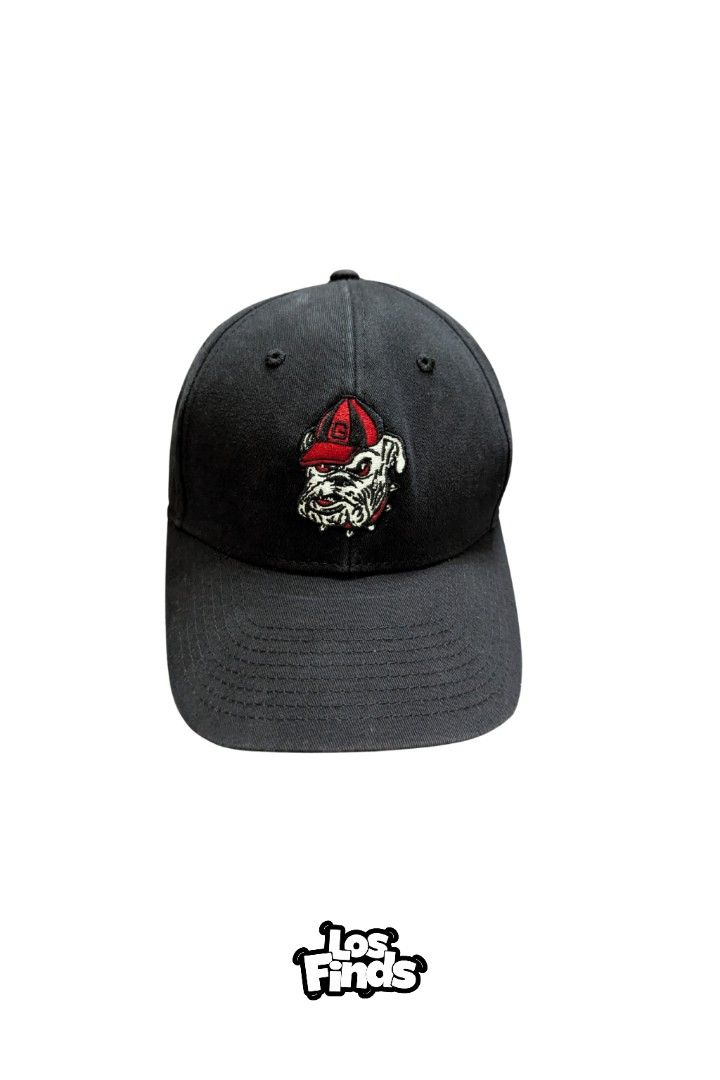 Georgia Bulldogs Cap Black (Category: Caps & Hats) located in Caloocan City. Submitted by losfinds (Listing ID 1431202815, Image 1). Description: Georgia Bulldogs Cap Black Adjustable Dad Hat 200 + sf.