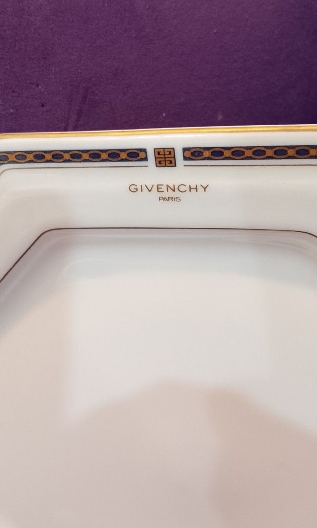 Givenchy octagon serving plate (Category: Dinnerware & Cutlery) located in Cabanatuan. Submitted by miss.maia (Listing ID 1431239882, Image 2). Description: .
