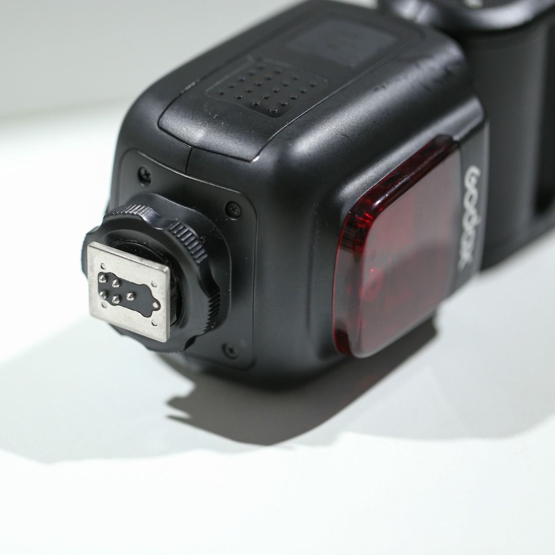 Godox V860ii Flash For Canon (Read Please) Price Fixed, Photography ...