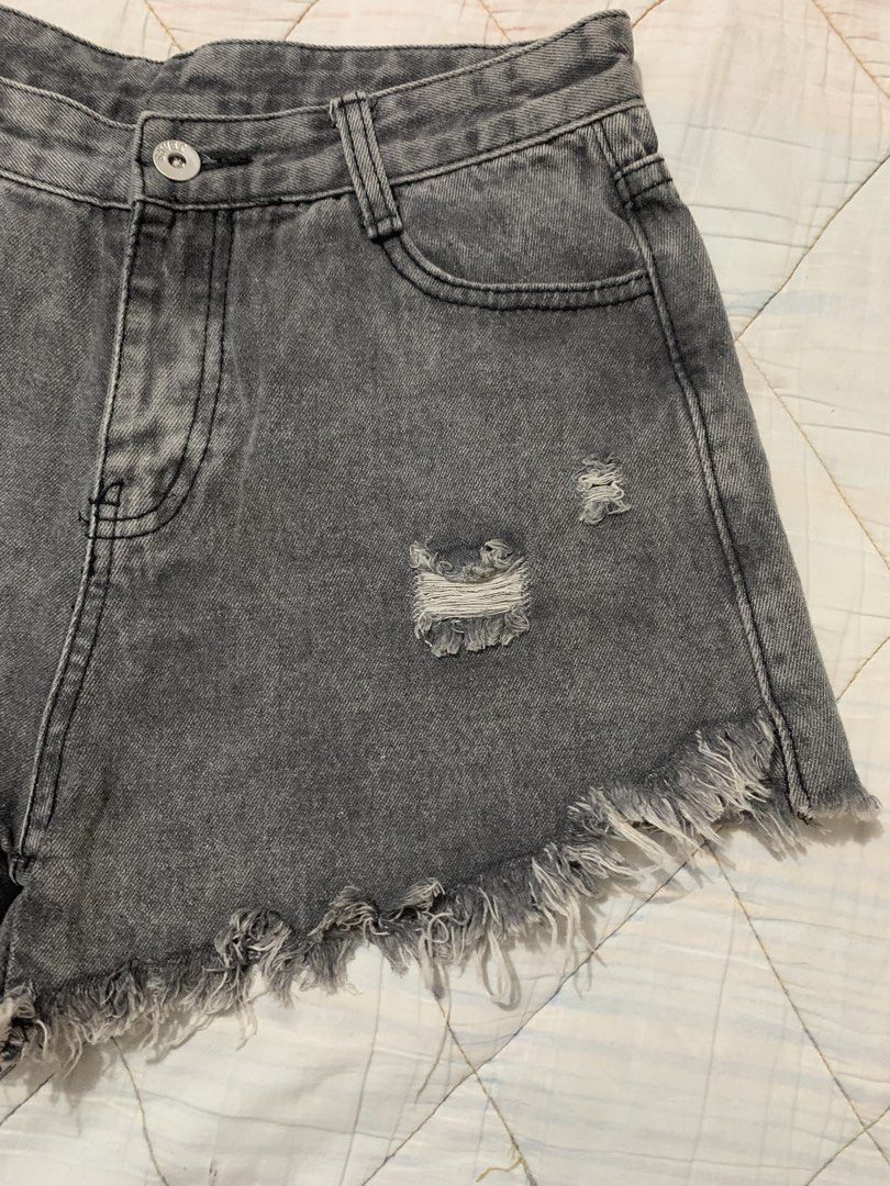 Grey High Waist Denim Shorts (Category: Shorts) located in Bacoor. Submitted by krisery (Listing ID 1431253215, Image 3). Description: Large on Tag Waist: 27-28 Fabric: Denim Color:Grey Highwaisted Distress style.