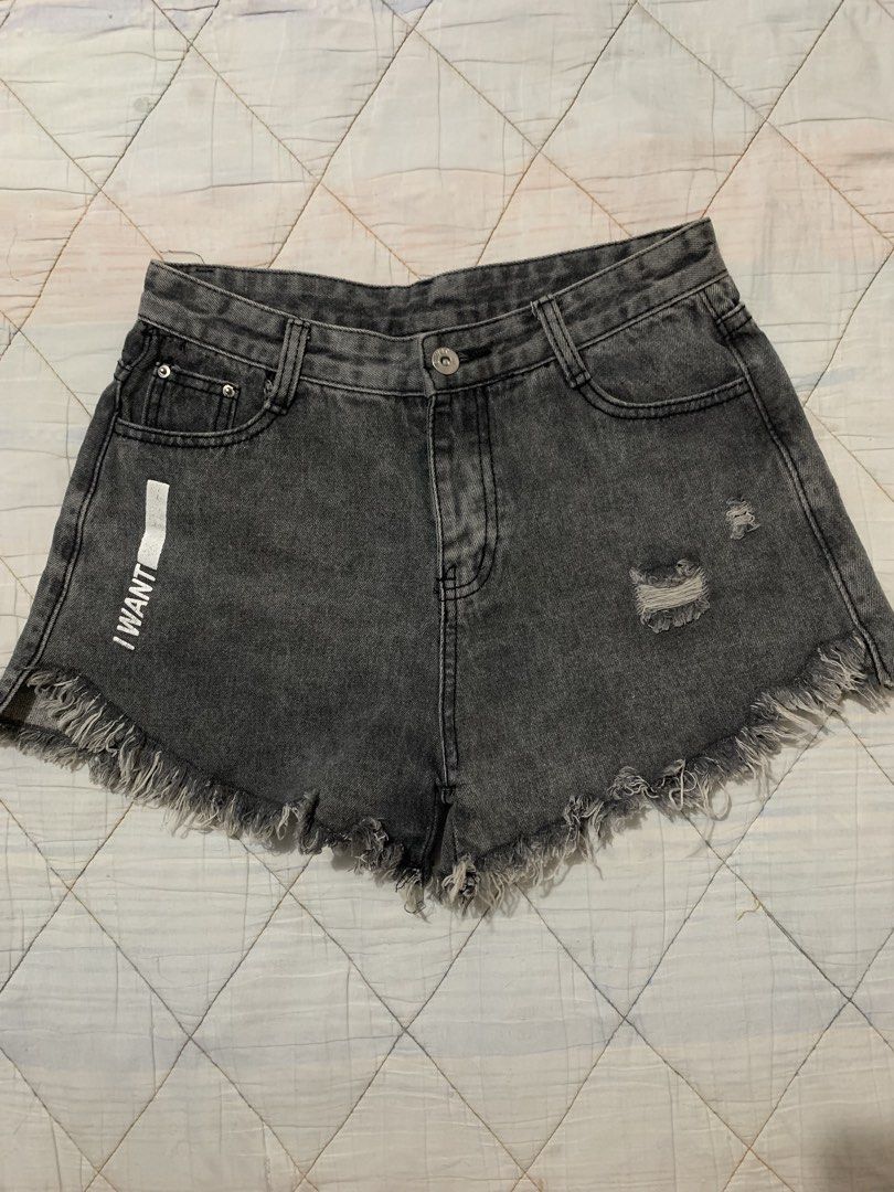 Grey High Waist Denim Shorts (Category: Shorts) located in Bacoor. Submitted by krisery (Listing ID 1431253215, Image 1). Description: Large on Tag Waist: 27-28 Fabric: Denim Color:Grey Highwaisted Distress style.