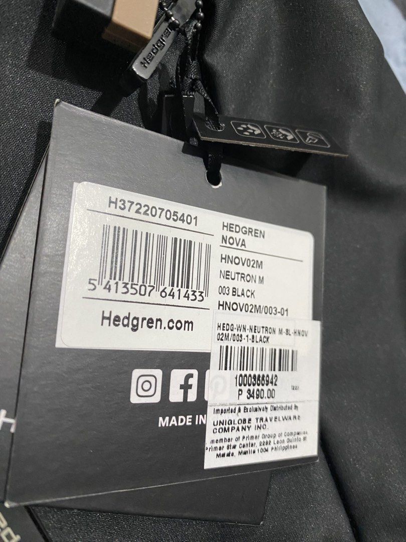 Hedgren Nova Neutron Black (Brand new) (Category: Cross-body Bags) located in Quezon City. Submitted by davenue (Listing ID 1431284605, Image 3). Description: Brand new Hedgren Neutron crossbody in black 🖤 Unused, no issues. Compact but fits daily essentials (phone, wallet, keys, etc). Lightweight and comfortable—great for everyday use 👍 ✔ Water-resistant ✔ Multiple pockets (front, back, inside) ✔ Adjustable strap (Comes with bag only no packag