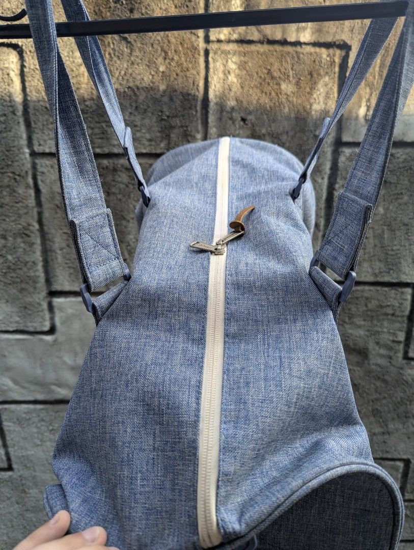 Herschel Novel Duffle Bag (42.5L) (Category: Sling Bags) located in San Fernando. Submitted by jit.things28 (Listing ID 1431313467, Image 3). Description: Herschel Novel Duffle Bag 42.5L - Has a shoe compartment and shoulder strap. - Newly Cleaned. Price is negotiable for sure buyers. .