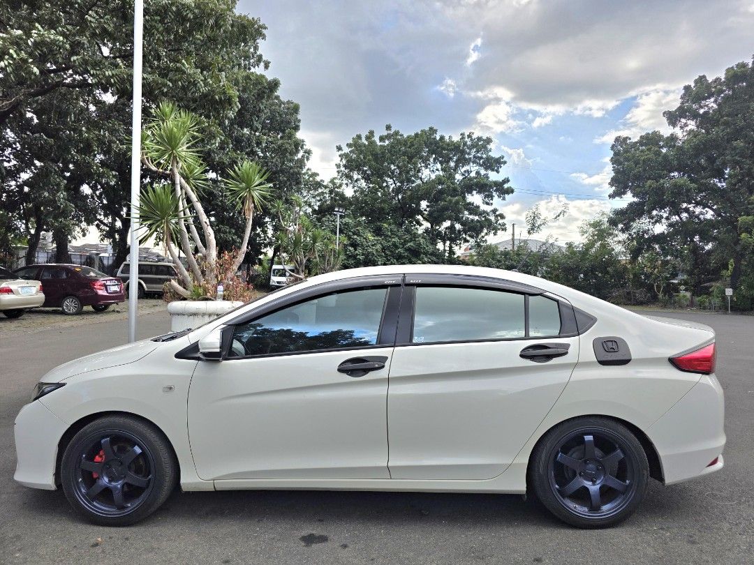 Honda City 1.5 i-VTEC (M) (Category: Used Cars) located in Quezon City. Submitted by rblca (Listing ID 1431360567, Image 2). Description: 1st owned. My Personal car. -Tafetta White color -walang nagalaw sa engine! -Regular PMS (last PMS Sep. 8, 2025) -Newly changed breakpads -New air and cabin filter -New battery (Amaron) -Insured until year 2027 - BDO -Registered until JUNE 2026! -German Leather Seats -All windows are working! (Vkool tint) -Clea