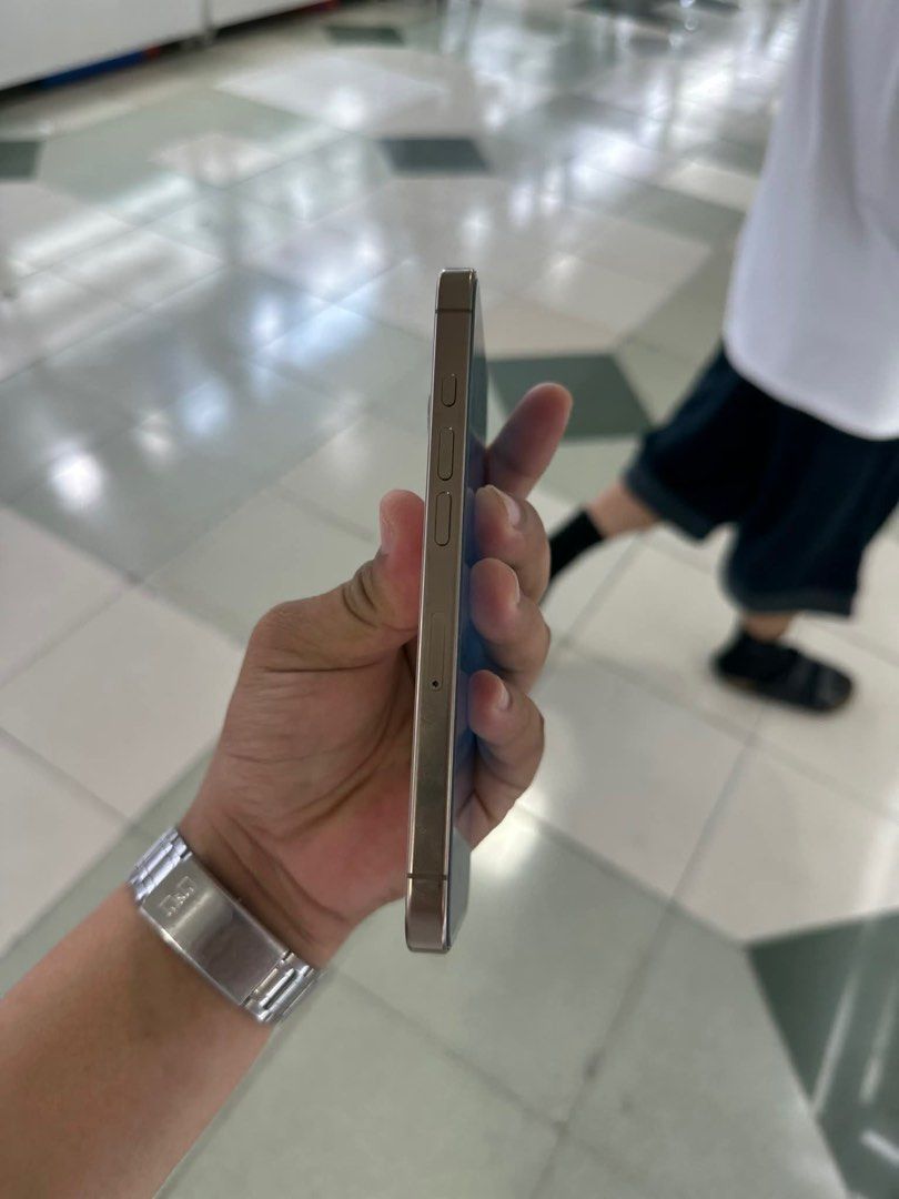 Iphone 16 Pro 512GB 90BH no issues Openline Dualsim (Category: iPhone 16 Series) located in San Juan City. Submitted by najihahtelecomshop2018 (Listing ID 1431348553, Image 3). Description: Legit Store | Original unit FOR SALE | TRADE / SWAP ▫️INSTALLMENT thru: 🔸Credit Card (straight / installment) 🔸Ggives / Gcredit + 6% interest 🔸Spay Later + 6% interest (RFS: Buy and Sell any kinds of Gadgets) Description: iPhone 16 Pro 512GB ( other GB are 