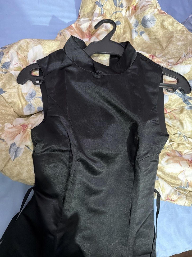 Just Because Lucia Dress in Black (Category: Dresses) located in San Juan City. Submitted by notanne (Listing ID 1431275563, Image 2). Description: Size: Small Rfs: too small on me :(.