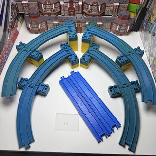 （分類：）位於 。 由 plarailworkshop 提交（商品編號 1424113094，圖片 1）。簡介： 。