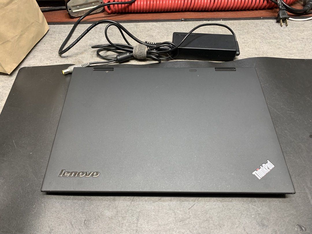 Lenovo ThinkPad X1 Laptop Computer (Category: Laptops & Notebooks) located in Paranaque City. Submitted by seb_trading (Listing ID 1431225762, Image 1). Description: ISSUE: missing hard drive cover, see last picture, all the rest is ok working condition Intel Core i5 4GB memory RAM 320GB Hard drive last price Paranaque area The Lenovo ThinkPad X1 Carbon (Gen 11-13) is a premium 14-inch ultralight business laptop, featuring Intel Core Ultra or 13t