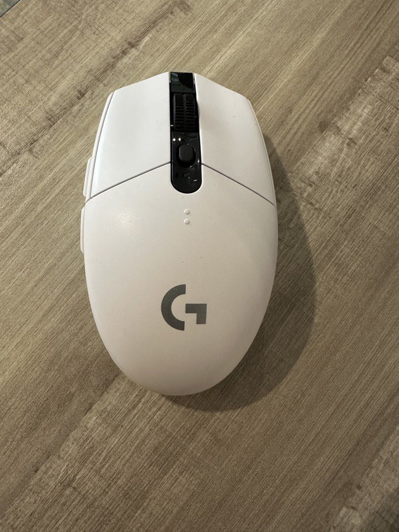 Logitech G304 Wireless Gaming Mouse - White451053754359500800