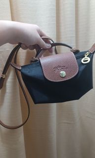 (Category: ) located in . Submitted by premfinds (Listing ID 1431312471, Image 1). Description: .