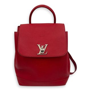 (Category: ) located in . Submitted by carousellluxury (Listing ID 1389582117, Image 1). Description: .