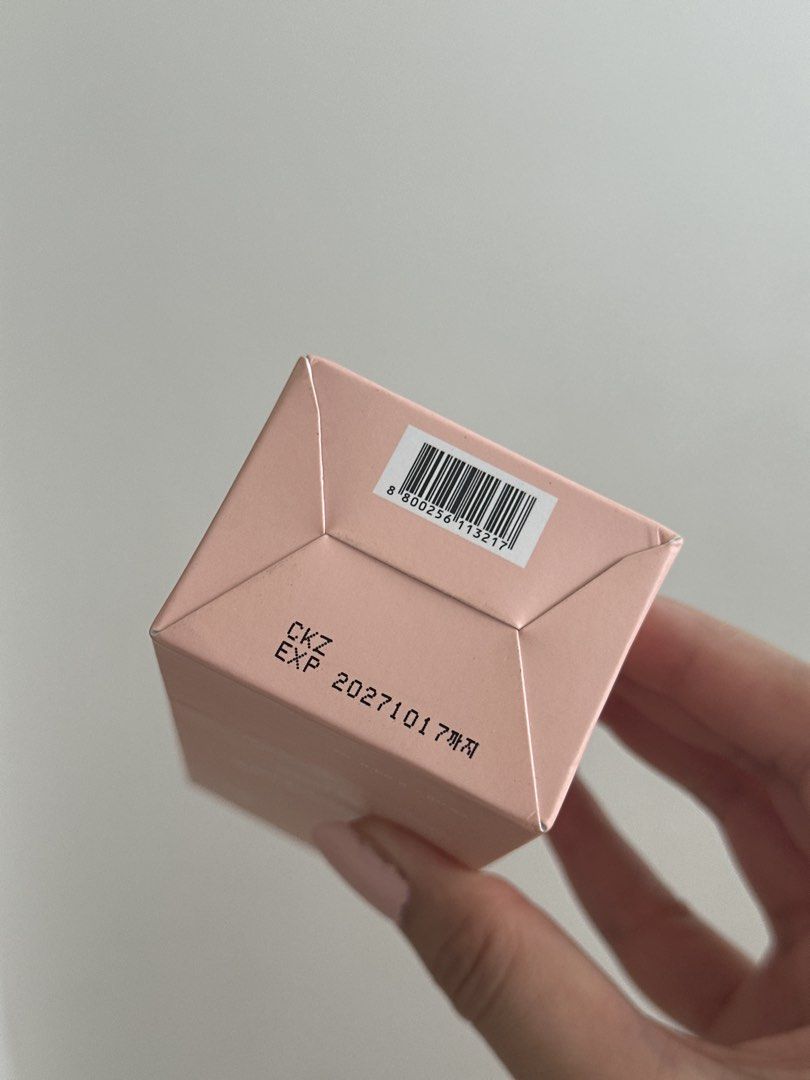 MEDICUBE Collagen Night Wrapping Mask 75ml (Category: Face Care) located in Pasay City. Submitted by leostash (Listing ID 1431241552, Image 3). Description: Bnew 📍Pasay 📦Lalamove.