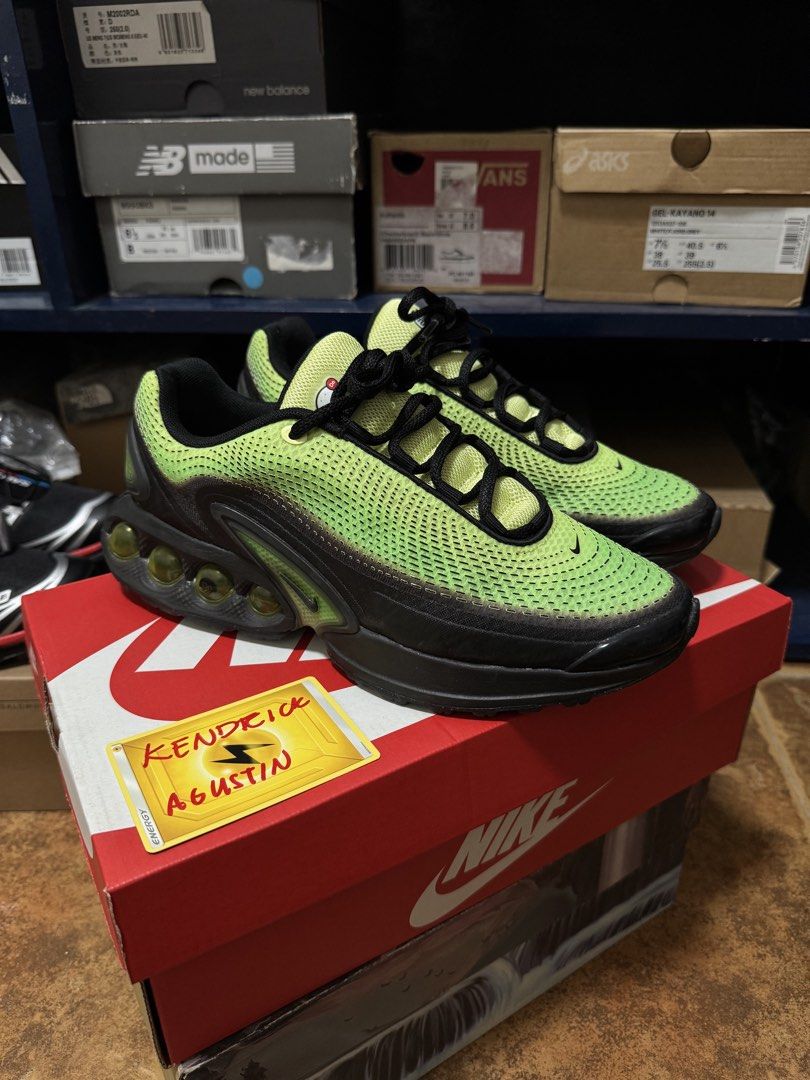Nike Airmax DN Black/Lemon Twist (Category: Sneakers) located in Bocaue. Submitted by kdot.ag (Listing ID 1431276097, Image 1). Description: AM DN Black/Lemon Twist size 7.5 9.5/10 condition og all ₱3,500 nego .