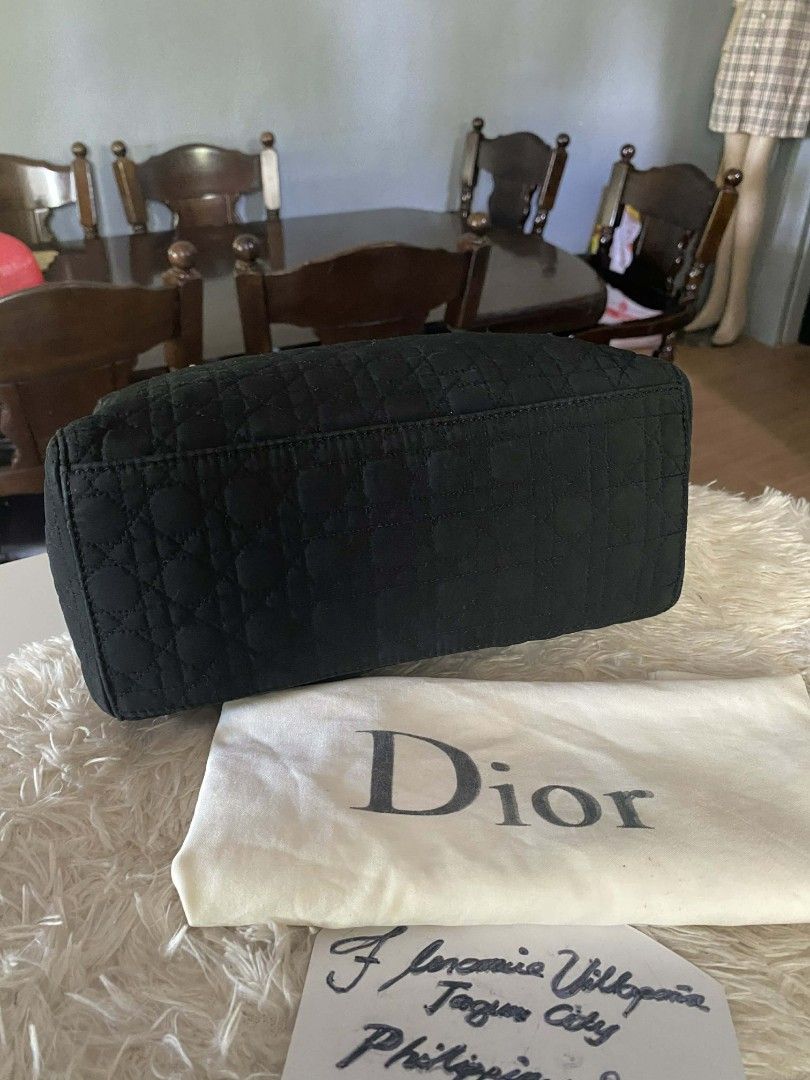 orig.vintage Lady dior small (Category: Luxury Bags & Wallets) located in Tagum. Submitted by luxbagelyas (Listing ID 1431255821, Image 2). Description: with minimal flaws sa handle not faded gold hardware maganda pa japan item small size bawal sa maarte Good condition.