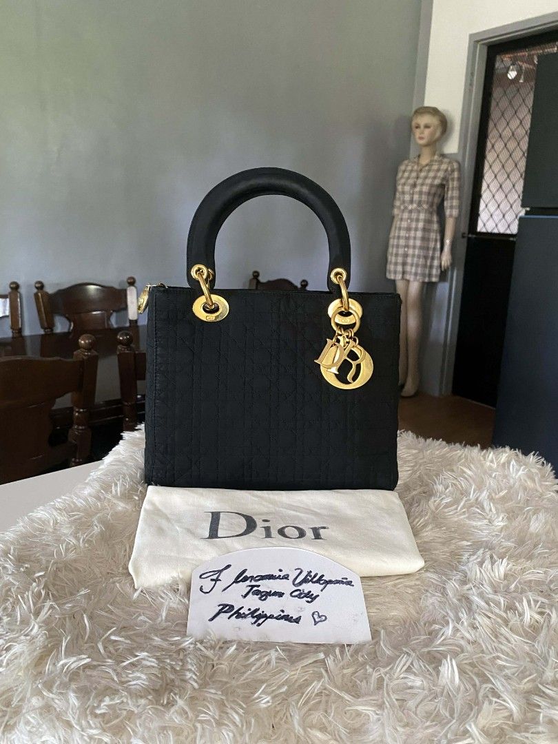 orig.vintage Lady dior small (Category: Luxury Bags & Wallets) located in Tagum. Submitted by luxbagelyas (Listing ID 1431255821, Image 1). Description: with minimal flaws sa handle not faded gold hardware maganda pa japan item small size bawal sa maarte Good condition.