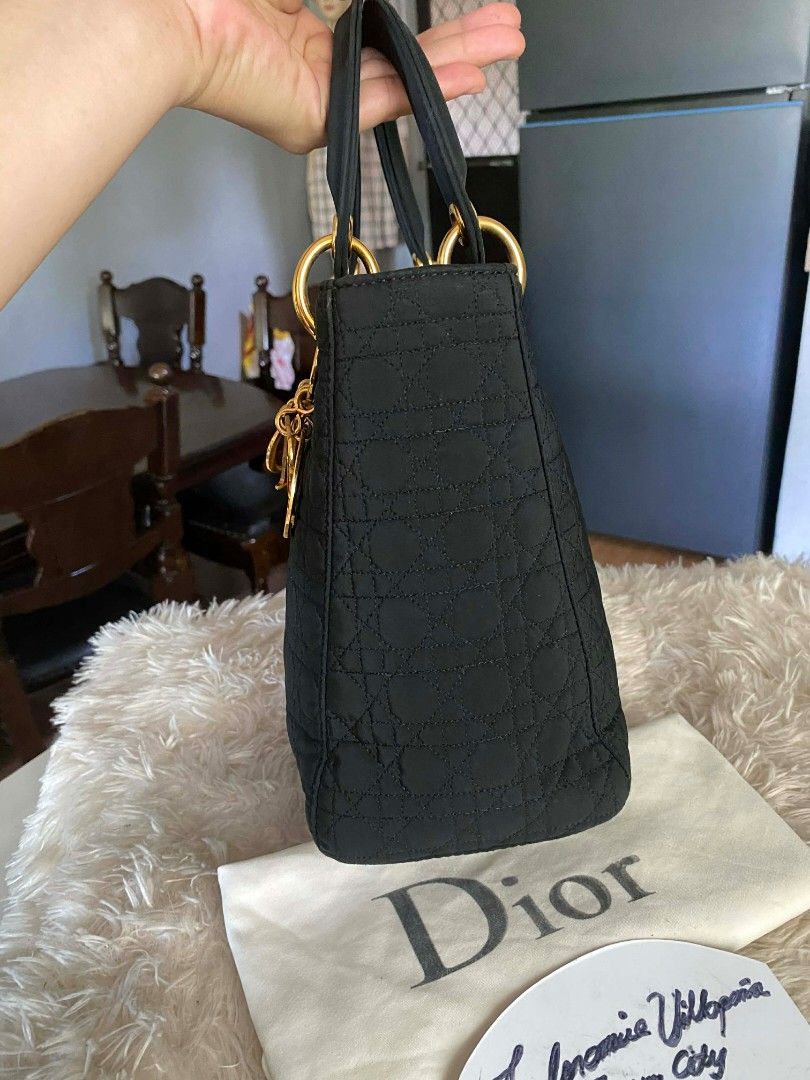 orig.vintage Lady dior small (Category: Luxury Bags & Wallets) located in Tagum. Submitted by luxbagelyas (Listing ID 1431255821, Image 3). Description: with minimal flaws sa handle not faded gold hardware maganda pa japan item small size bawal sa maarte Good condition.