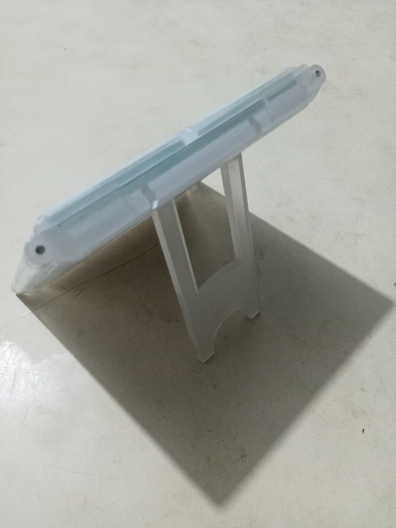 Pola Tri-Fold Mirror (Category: Mirrors) located in Bocaue. Submitted by marajapansurplus (Listing ID 1431294805, Image 3). Description: - Pola tri-fold mirror - Clear plastic frame and stand - Folds open and closed - Compact size, ideal for travel - Provides a clear reflection.