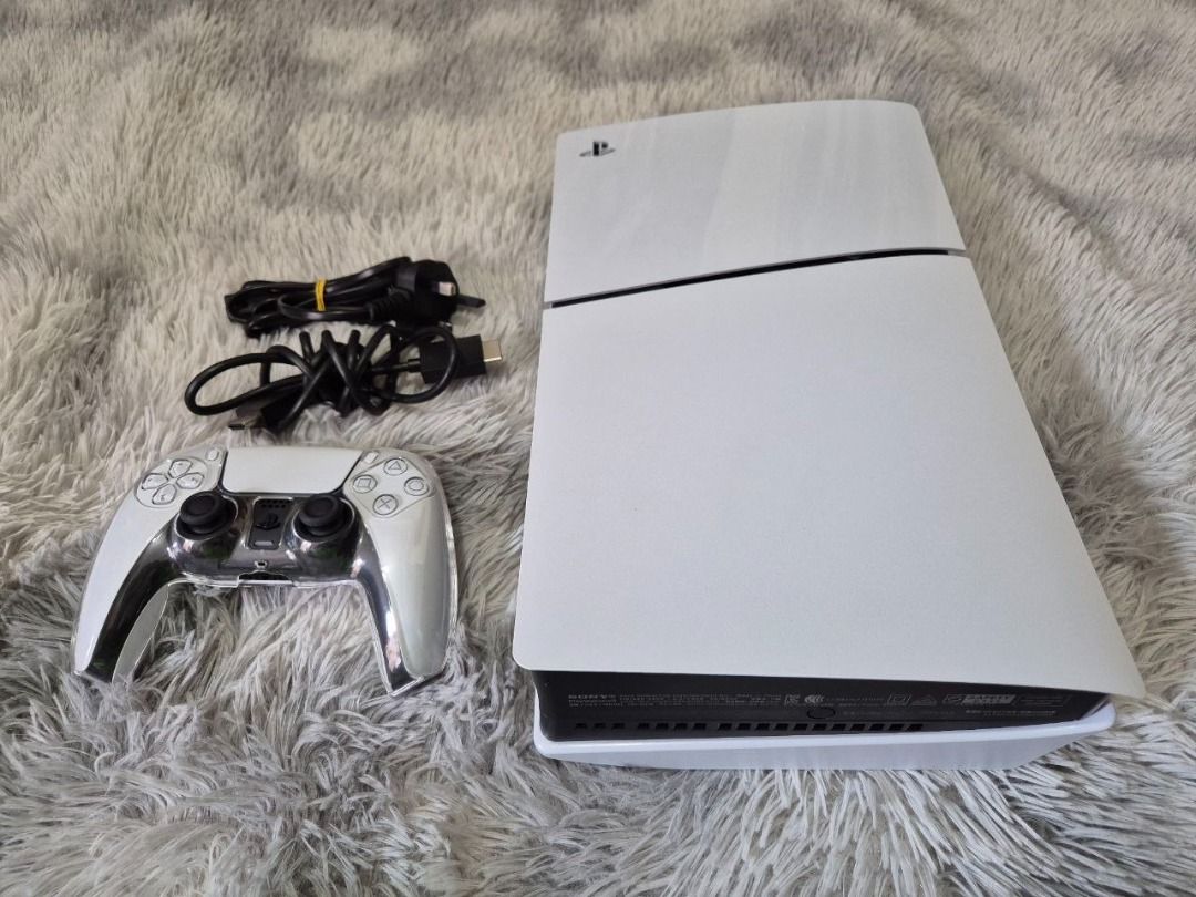 Ps5 Slim disc edition with one controller, Video Gaming, Video Game ...