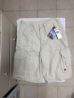 （分類：）位於 。 由 _treasurehunt_ 提交（商品編號 1431337720，圖片 1）。簡介： 。