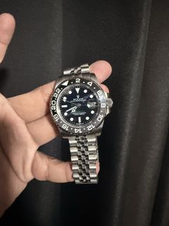 (Category: ) located in . Submitted by decluttering.era.alabang (Listing ID 1431336956, Image 1). Description: .