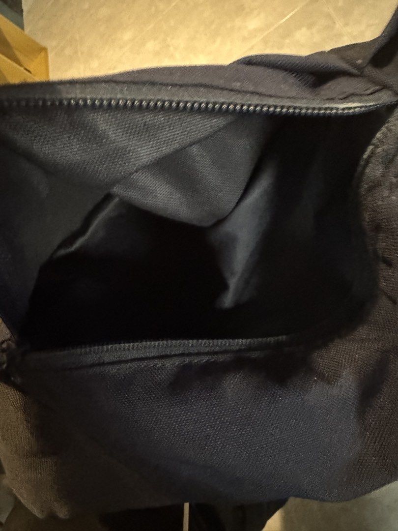 small backpack (Category: Backpacks) located in Singapore. Submitted by aeres_180 (Listing ID 1431295228, Image 3). Description: this bag can be used to put school books can be used as a shoe/boots bag spacious and durable zips have no problems .