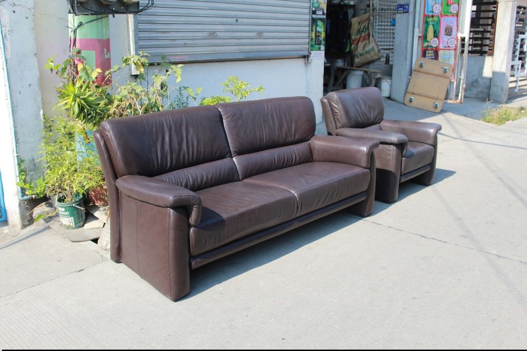 Sofa (Category: Sofas) located in Meycauayan. Submitted by marygracecasimiro (Listing ID 1431308583, Image 3). Description: Himolla Tangram 9002 Leather Sofa Set Premium German design upholstered in high-quality long-life leather with specialized cold foam cushioning. Ergonomic semi-bucket backrest for soft, body-conforming comfort and excellent support. Durable and built for long-term everyday use Single L:32 ½ • W:32 • Seat H:16 • Back H:33 2–3