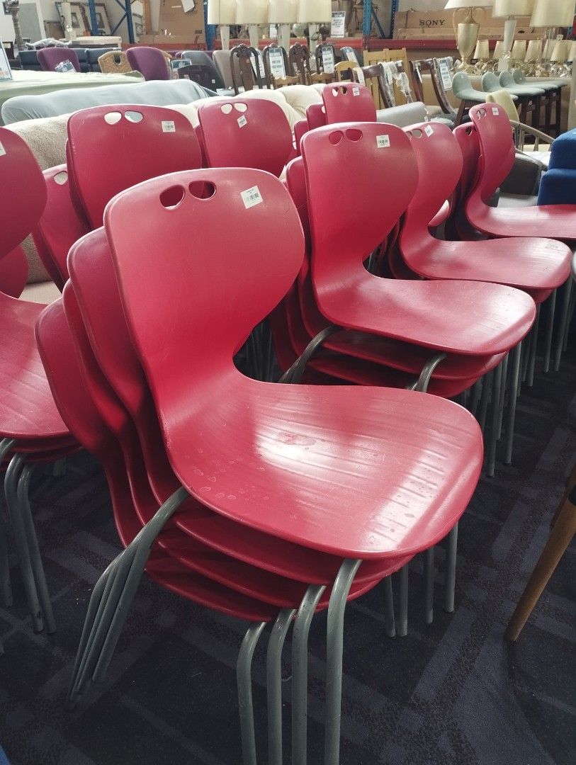 Stackable Chair (Category: Chairs) located in Caloocan City. Submitted by dhiony (Listing ID 1431250881, Image 2). Description: .