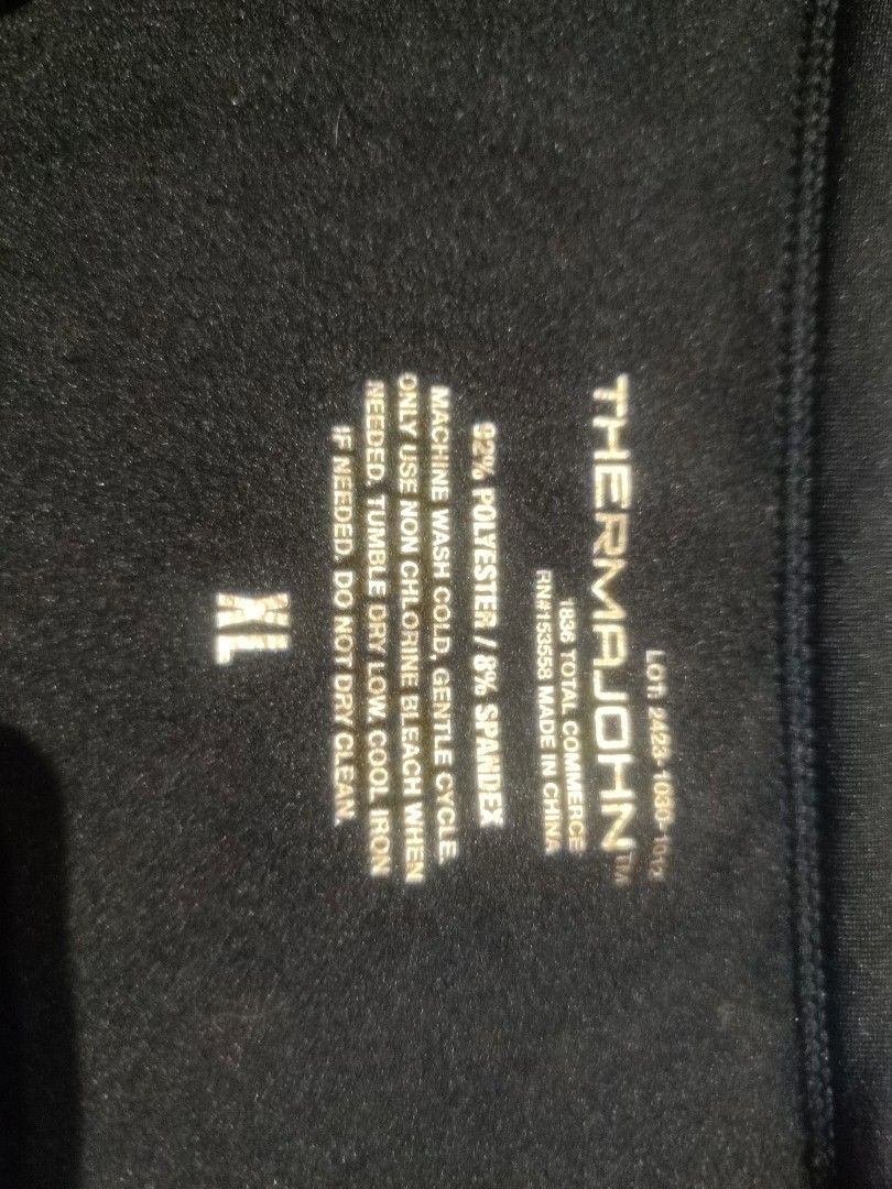 Thermajohn Longsleeve thermal wear (Category: Activewear) located in Baler. Submitted by onlyhuman_67 (Listing ID 1431316432, Image 2). Description: Made from 92% Polyester and 8% spandex This is a pre owned item but in very good condition and will pass as "good as new". Color: Navy Blue (color differs in photo due to lighting) Size: XL Ideal for cold weather or sports activities. Overall feel of the shirt is soft and stretchy and follows the con