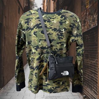(Category: ) located in . Submitted by dripzstorekl (Listing ID 1431247435, Image 1). Description: .