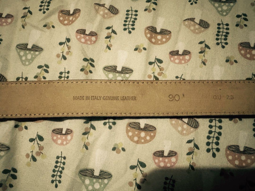 Tods Belt (Category: Belts) located in Antipolo. Submitted by capizexport (Listing ID 1431303922, Image 3). Description: Tods Belt Can fit 30-32 Full grain leather Price 5 k firm Srp is 12 k Black color .