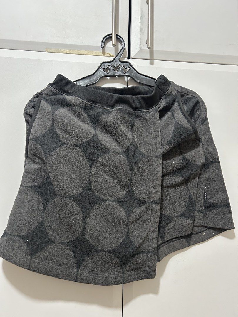 Uniqlo Marimekko Polka Dot Skort (Category: Skirts) located in San Juan City. Submitted by alythromycin (Listing ID 1431319038, Image 1). Description: Marimekko polka dots skort (Kids Largest Size, can fit up to S-M for Adults) Brand: Uniqlo.