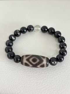 (Category: ) located in . Submitted by crystalsndzi (Listing ID 1429853223, Image 1). Description: .