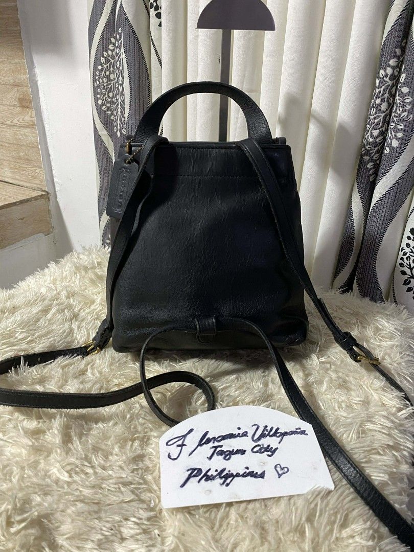 Vintage coach small backpack (Category: Luxury Bags & Wallets) located in Tagum. Submitted by janmarion049706 (Listing ID 1431349446, Image 3). Description: super bet Neto subrang tibay no flaws malinis very good condition.