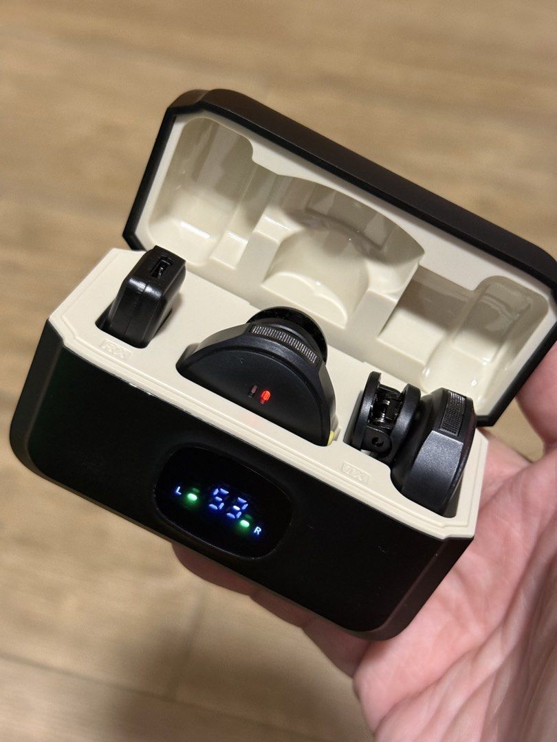 Wireless microphone426013501455738880