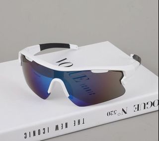 (Category: ) located in . Submitted by chromehearts888 (Listing ID 1431188158, Image 1). Description: .