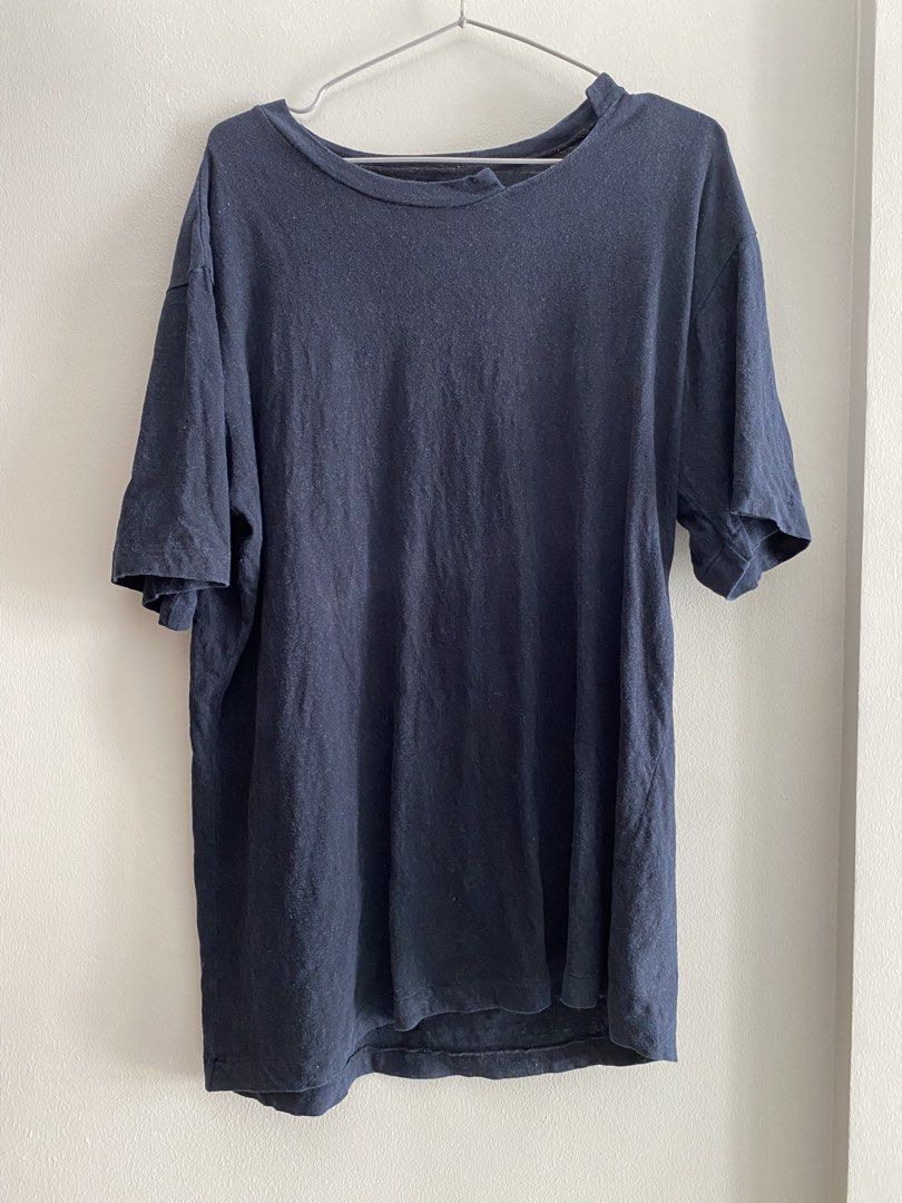 Yohji Yamamoto Pour Homme Vintage T-shirt (Category: Tshirts & Polo Shirts ) located in Paranaque City. Submitted by sccloset.ph (Listing ID 1431371402, Image 1). Description: - Method of Payment: GCash - Shipping Method: J&T Express NOTE: Shipping fee will be shouldered by the buyer..