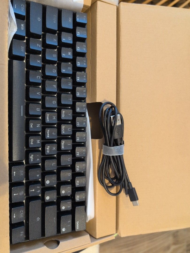 10 key less Mechanical Keyboard - Black479491592783800320