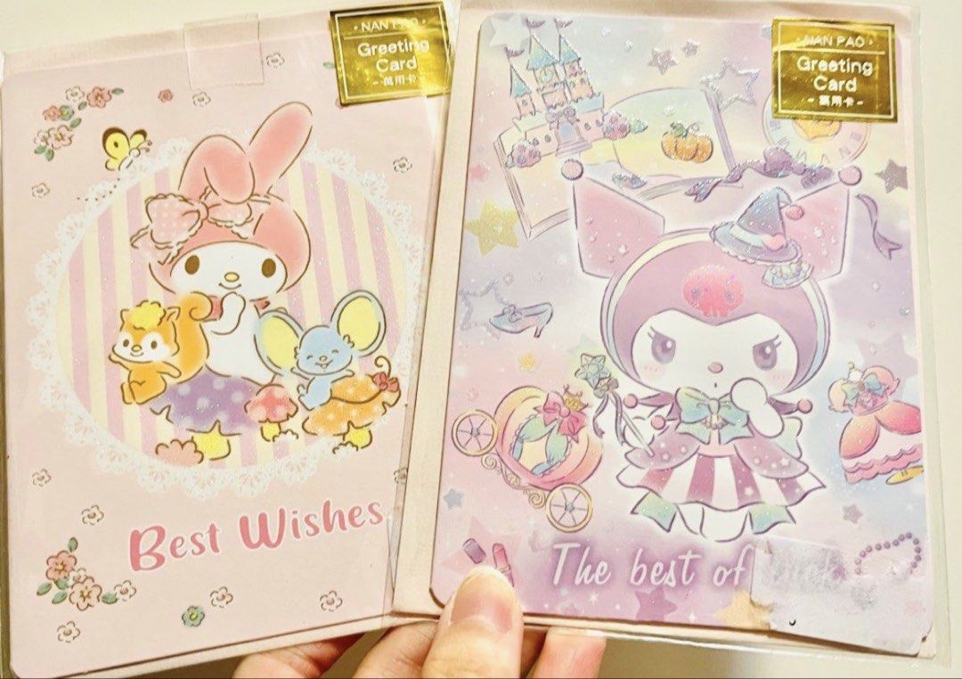 最後2張‼️💖正版 台灣 SANRIO 夢幻 MY MELODY公仔 / KUROMI公仔閃亮賀卡 母親節卡 情人節卡 BB百日宴生日卡 結婚卡 聖誕卡 求婚祝福賀 萬用卡 感謝咭 珍藏收藏禮物 現貨TAIWAN Christmas Card Birthday Greetings Weddings Valentines Gift card （分類：文具）位於 Hong Kong。 由 swroom 提交（商品編號 1431530022，圖片 1）。簡介： 🚚 🎁 只限郵寄運送 🎁 ▫️▫️商品詳情▫️▫️ 💝 $55 張 ，$100 兩張，全新 ❣️ 節日銷情迅速請早訂購售完即止❣️ 🛍更多最新禮品玩具 follow us ： carousell.com/swroom ▫️▫️購買付款詳情 ▫️▫️ 📥 請 INBOX PM下單購買須提供以下資料 ： 1. 選擇付款方式 : PAYME / FPS / ALIPAYHK 2. 選擇郵寄方式： 📮 $5 up 本地平郵 ( 