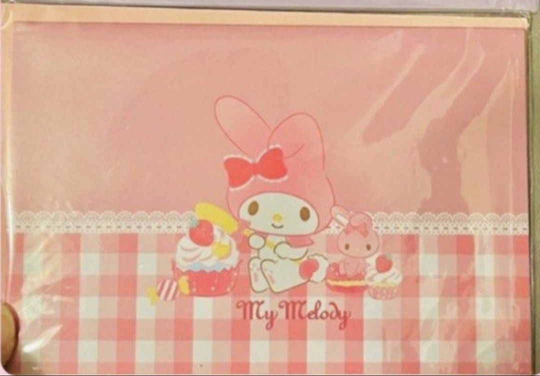 最後 1 張‼️現貨 💌 立體心意卡賀卡 正版 SANRIO MY MELODY公仔 下午茶甜品造型咭 生日卡 母親節卡 結婚卡 示愛卡 情人節卡 心意咭 BB百日宴生日卡 結婚卡聖誕卡 求婚祝福賀 萬用卡 感謝咭 珍藏收藏 Birthday Christmas Greetings Weddings Valentines Gift card （分類：文具及工藝 - 畫作及印刷品）位於 Hong Kong。 由 swroom 提交（商品編號 1431532259，圖片 3）。簡介： 🚚 🎁 只限郵寄運送 🎁 ▫️▫️商品詳情▫️▫️ 💝 $55 張 ，全新 ❣️ 節日銷情迅速請早訂購售完即止❣️ 🛍更多最新禮品玩具 follow us ： carousell.com/swroom ▫️▫️購買付款詳情 ▫️▫️ 📥 請 INBOX PM下單購買須提供以下資料 ： 1. 選擇付款方式 : PAYME / FPS / ALIPAYHK 2. 選擇郵寄方式： 📮 $5 up 本地