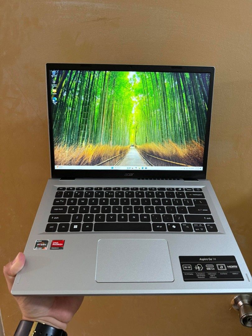 Acer aspire go 14 (Category: Laptops & Notebooks) located in Manila. Submitted by happyearth.953a15 (Listing ID 1431494513, Image 1). Description: Acer aspire go 14 Ryzen 5 7520U Amd Radeon TM graphics 8gb ram 512gb nvme Windows 11 pro OS Unit with charger No issue ✅ Tested ✅ 💸💸 19,500 Location: San Andres bukid manila Pick up or meet up.